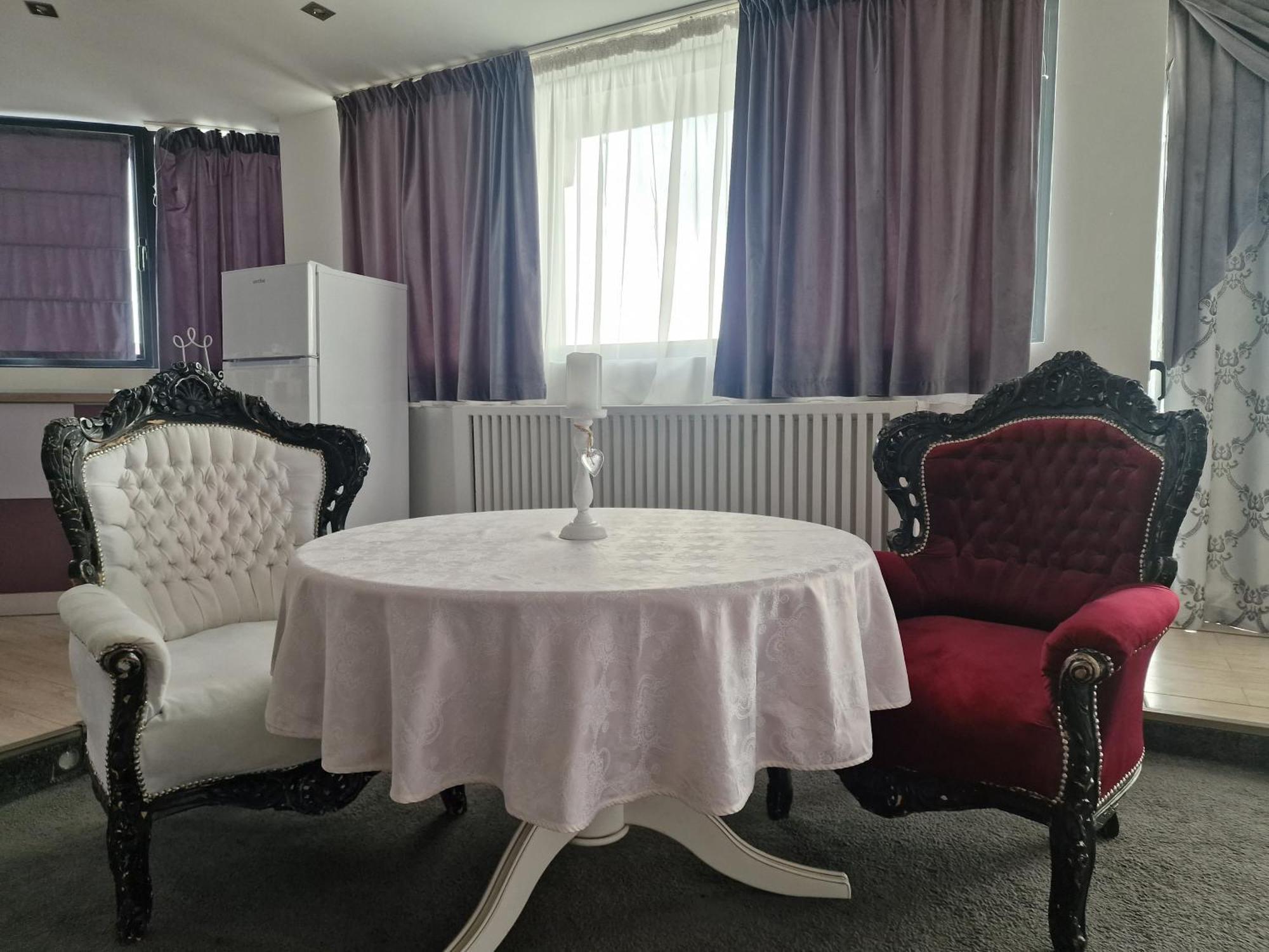 Hotel Jolie Apartments Galati  Exterior photo